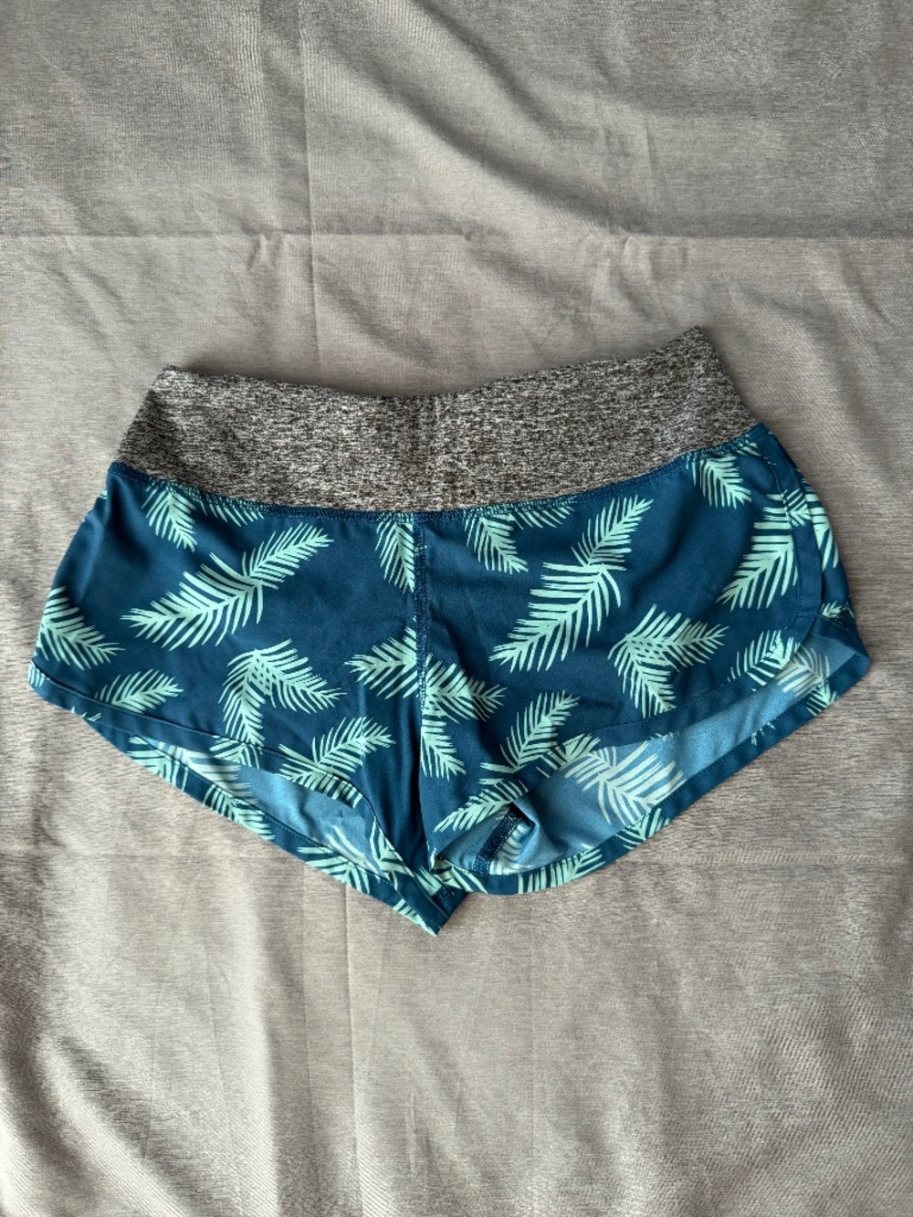 Rabbit x GOODR Collab - 2.5" Running Shorts